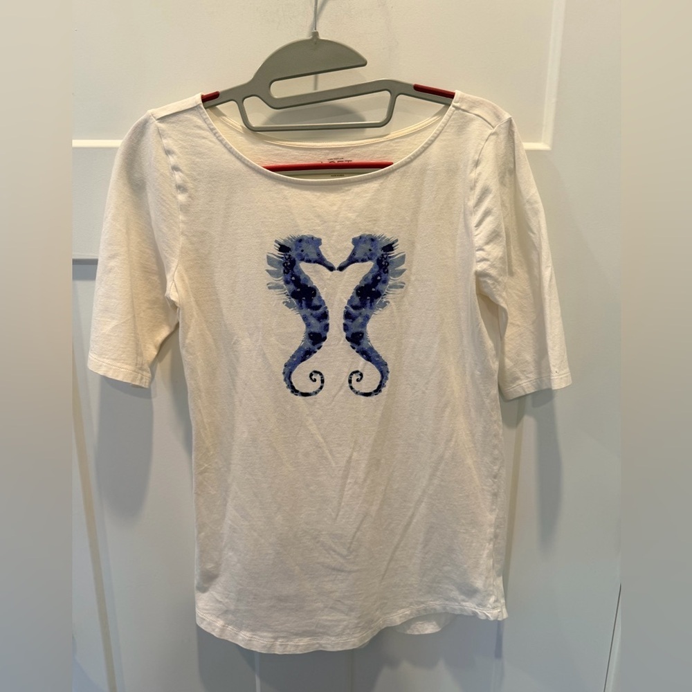 LOFT XS Cream Seahorse Heart Graphic Tee Cotton Short Sleeve